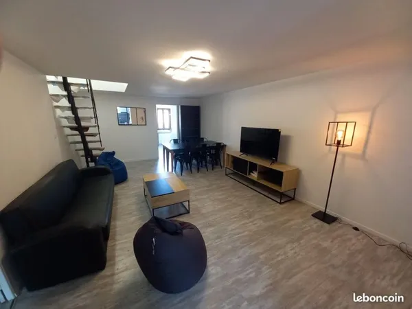 Chambre meublée - Hyper centre Nancy - Rue Stanislas