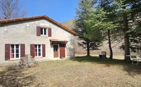 Maison 2 pièces 90 m²