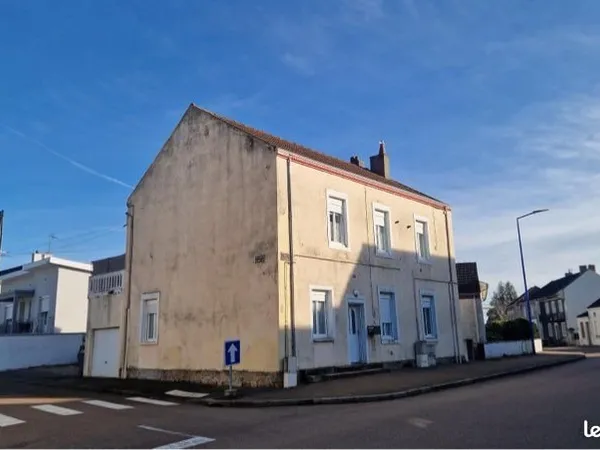 Immeuble de rapport - 8,8 % de rentabilité - 3 appartements loués - investissement clé en main