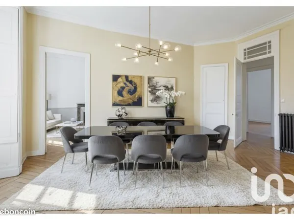 Appartement 5 pièces 140 m²