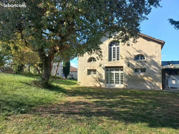 Maison atypique fort potentiel