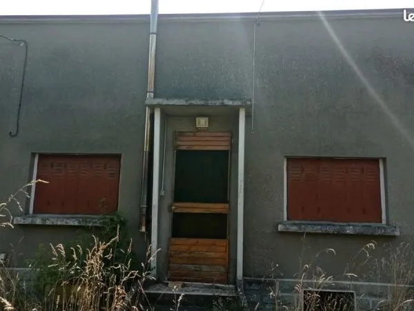 Maison bord de sarthe