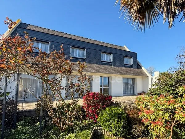 LE RELECQ-KERHUON QUARTIER DE L'ANSE MAISON FAMILIALE DE 185 M2