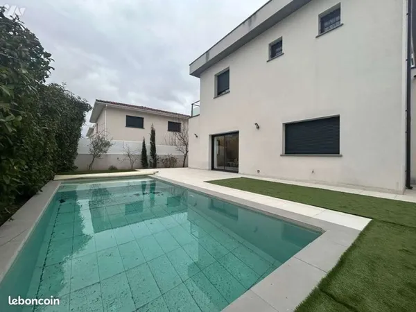 Maison 5 pièces 140 m²