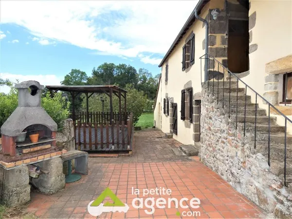 A LOUER - Maison de campagne T4 entre Commentry et Montmarau