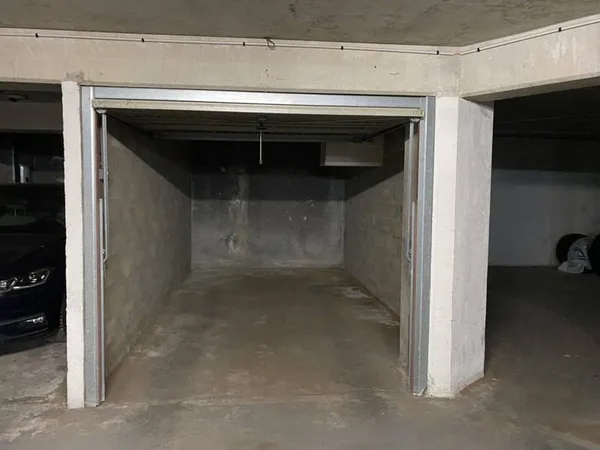 Parking 13 m²