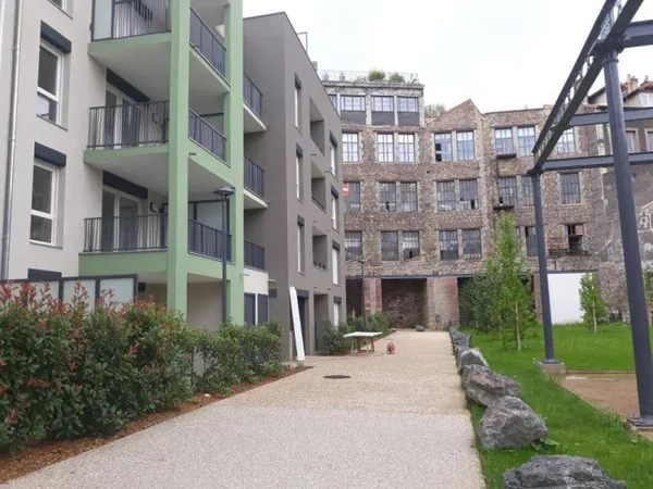 Stationnement Location Saint-Étienne   60€