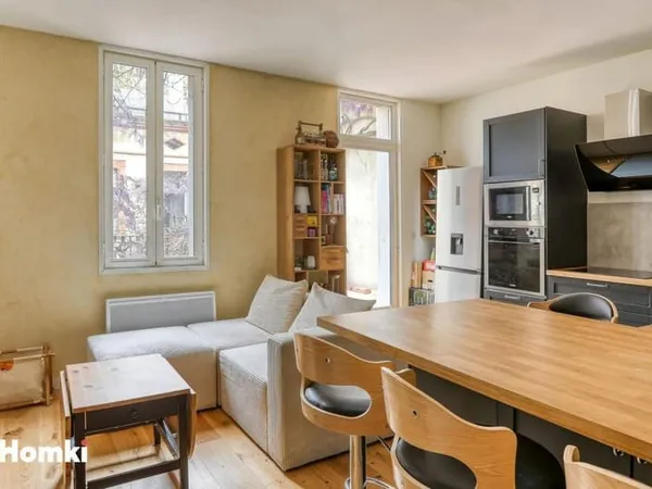 Appartement T2 de 50 m2 à Toulouse 31000, Place de Damloup