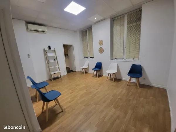 Bureau de 76m2
