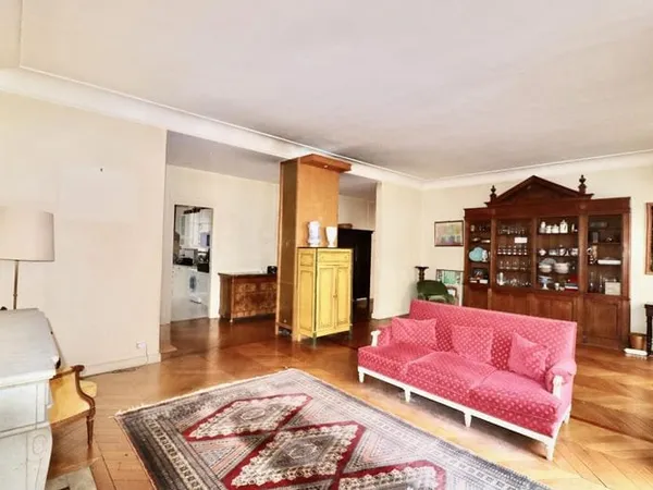 Paris XVème : Appartement 5 pièces de 134.66 m2