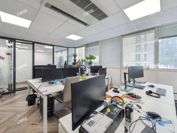 Bureaux 498 m²
