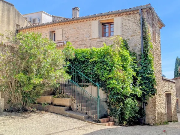 Maison de village lumineuse située entre Uzès et Nîmes