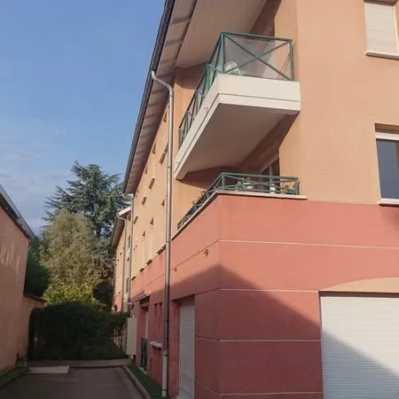 T2 lumineux avec balcon - Emplacement idéal, proche gare