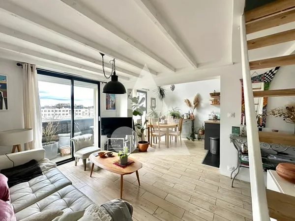 Appartement T2 bis 69 m² au sol (49 m² carrez) - Nantes Erdre - Balcon, parking et cave lOCATAIRE EN