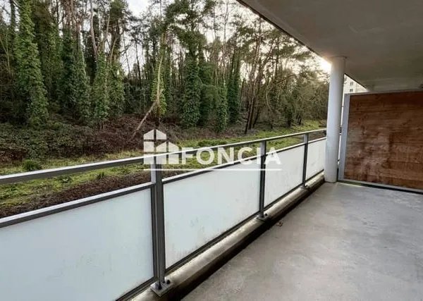 Appartement 4 Pièces récent de 84M2 avec Terrasse !