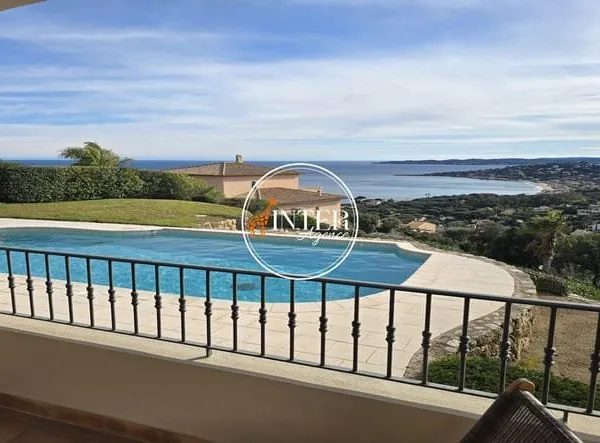 VILLA D'EXCEPTION A LA NARTELLE