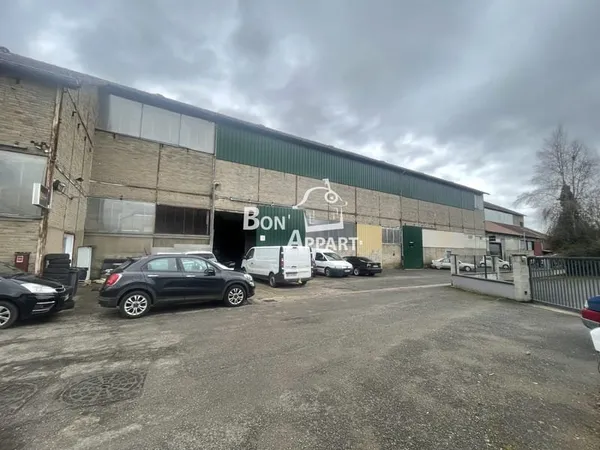 HANGAR 200M2 1 PIECE 200M2