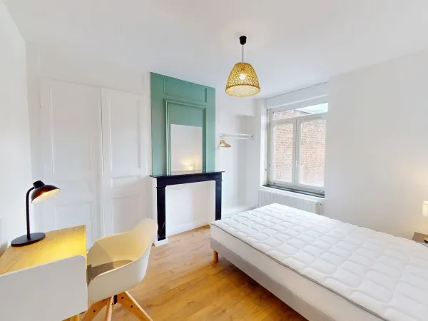 Loue chambre en colocation maison meublée