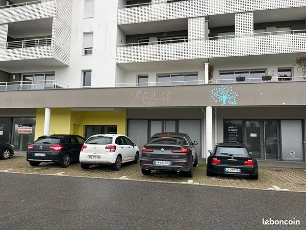 Local 130 m² HENNEBONT