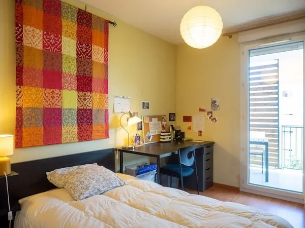 Chambre 1 pièce 11 m²