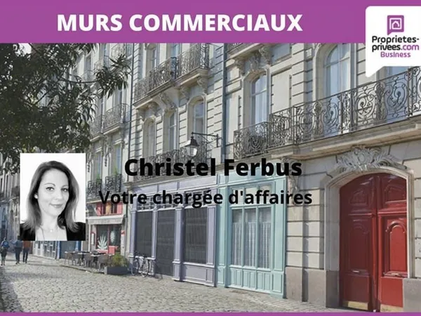 77184 EMERAINVILLE - Murs commerciaux 735 m² - Avec parking privatif