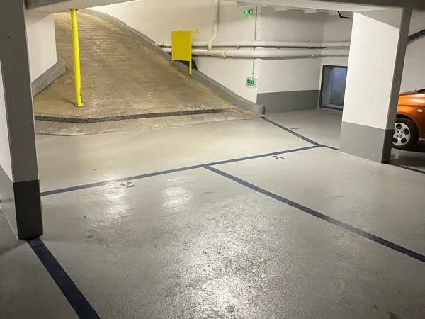 Place de parking - Bas Montreuil