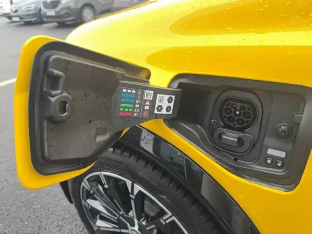 Renault 5 renault  e-tech electrique 10 ch autonomie confort — photo 32
