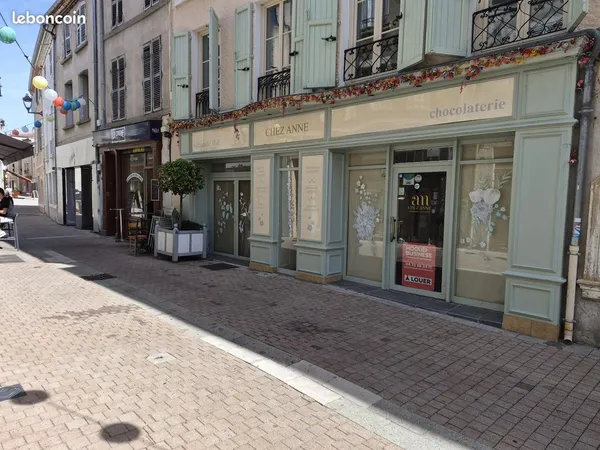 Local 75 m² Issoire