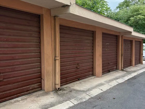Garage/ box dans résidence fermé