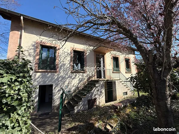 Maison 8 pièces 197 m²
