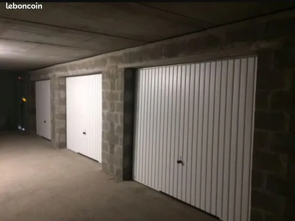 Box garage