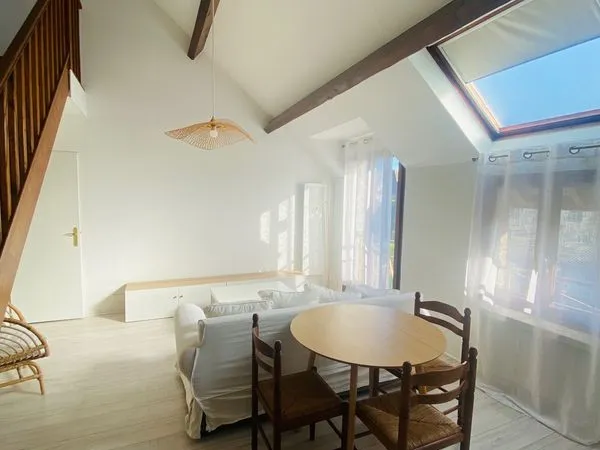 Duplex de 3 pièces avec balcon