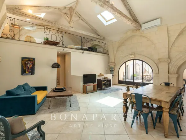 LOFT - CENTRE VILLE - SAINT REMY DE PROVENCE