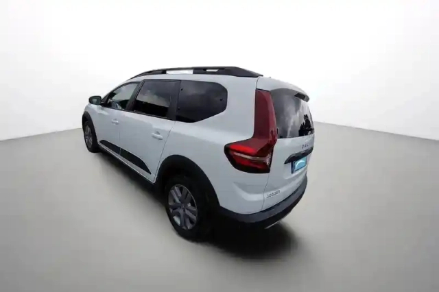 Dacia Jogger eco-g 100 7 places — photo 4