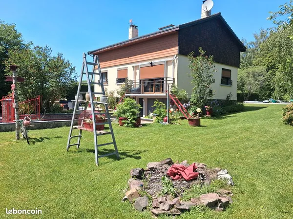 Maison 5 pièces 151 m²