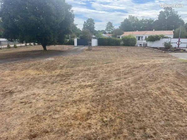 Terrain constructible 736m2 - 99000