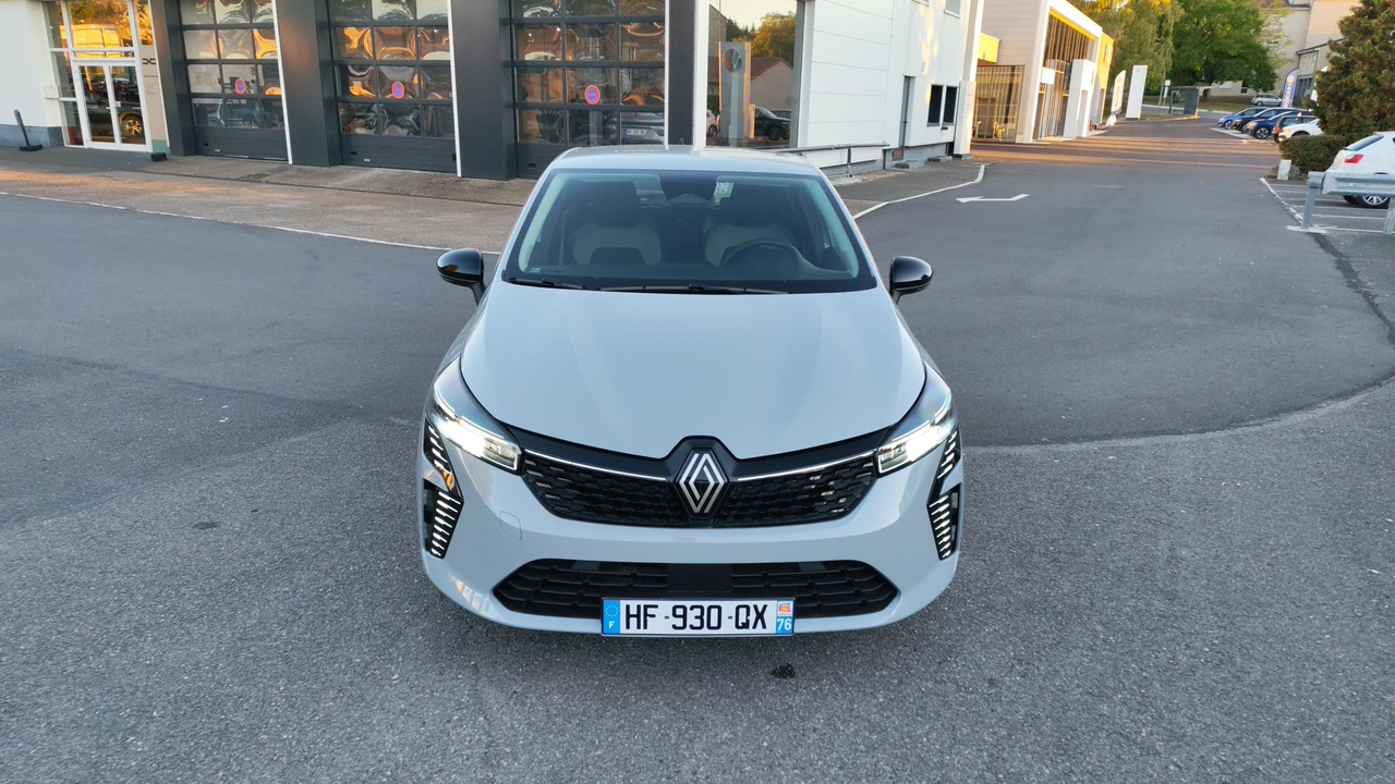 Renault Clio Blue dCi 100 ch GSR2 — photo 8