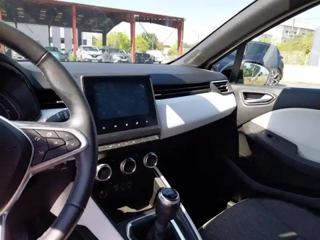 Renault Clio tce 90 — photo 14
