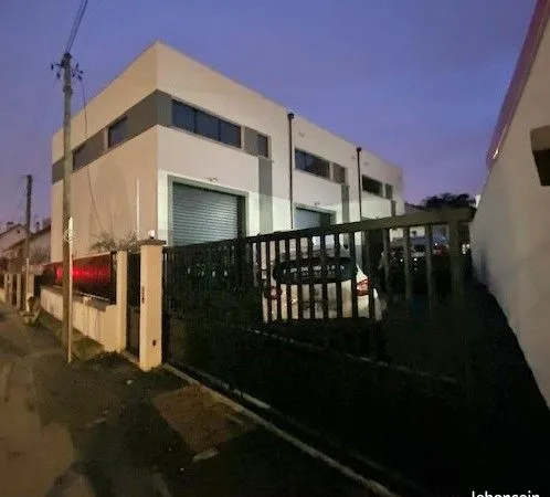 Local 114 m² FONTENAY SOUS BOIS