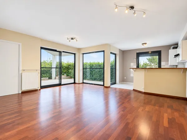 T2 de 66 m² avec terrasse et garage privatif  Résidence de