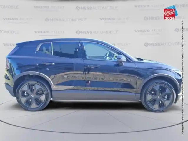 Volvo Ex30 cross country p5 long range 272ch 69kwh ultra — photo 4