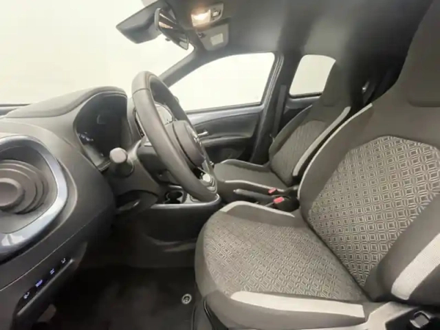 Toyota Aygo 1.0 72 design — photo 15