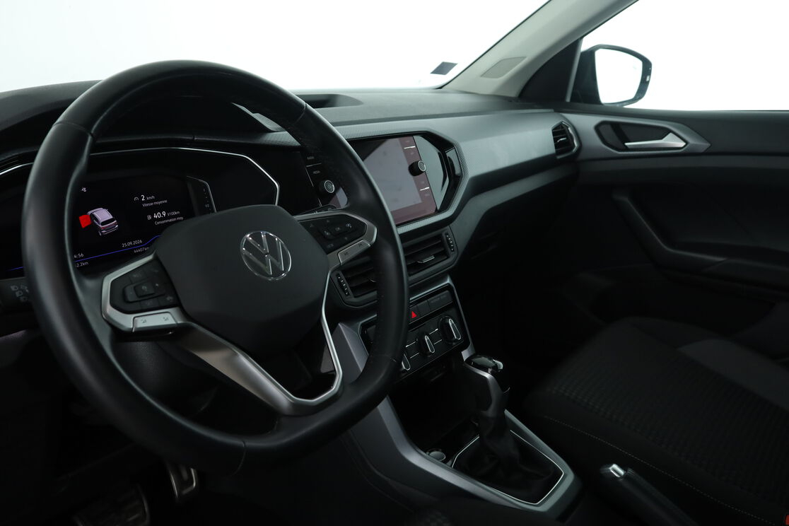 Volkswagen T-Cross 1.0 TSI Active DSG — photo 10