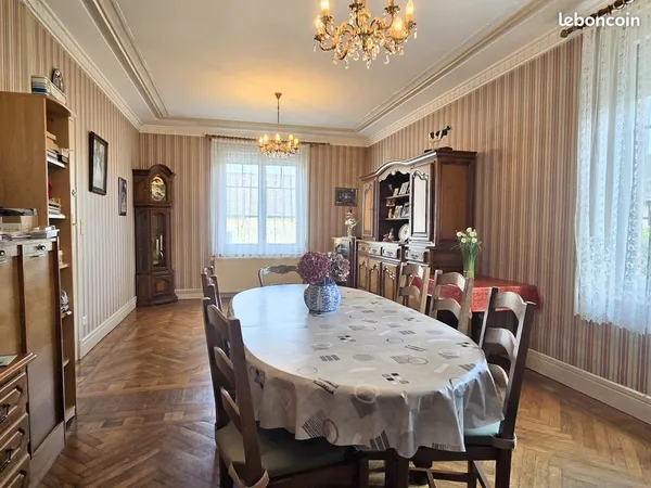 Propriété 7 pièces 175 m²