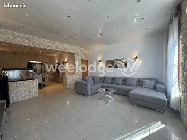 Maison 7 pièces 157 m²