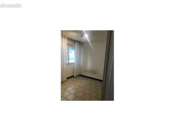 LE CANNET - SAINTE-CATHERINE - STUDIO 25 m² AVEC PARKING COLLECTIF