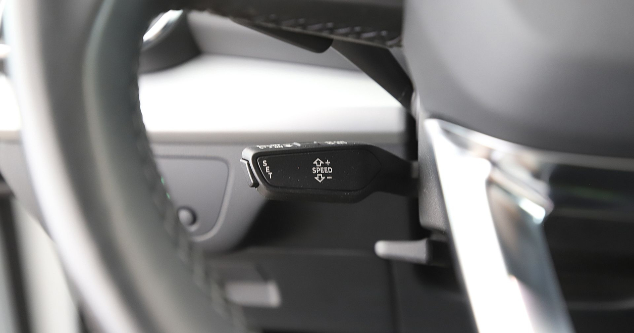 Audi Q5 Sportback — photo 28