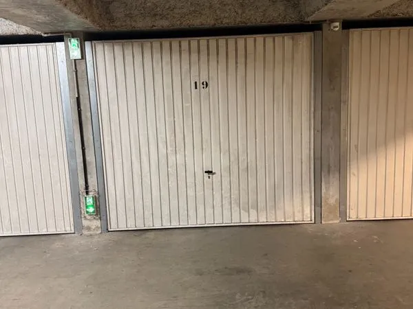 Stationnement Location Craponne 90€