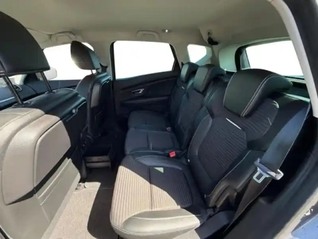 Renault Scenic 1.6 dci 130ch energy intens — photo 27
