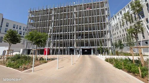 Parking 15 m² Toulon
